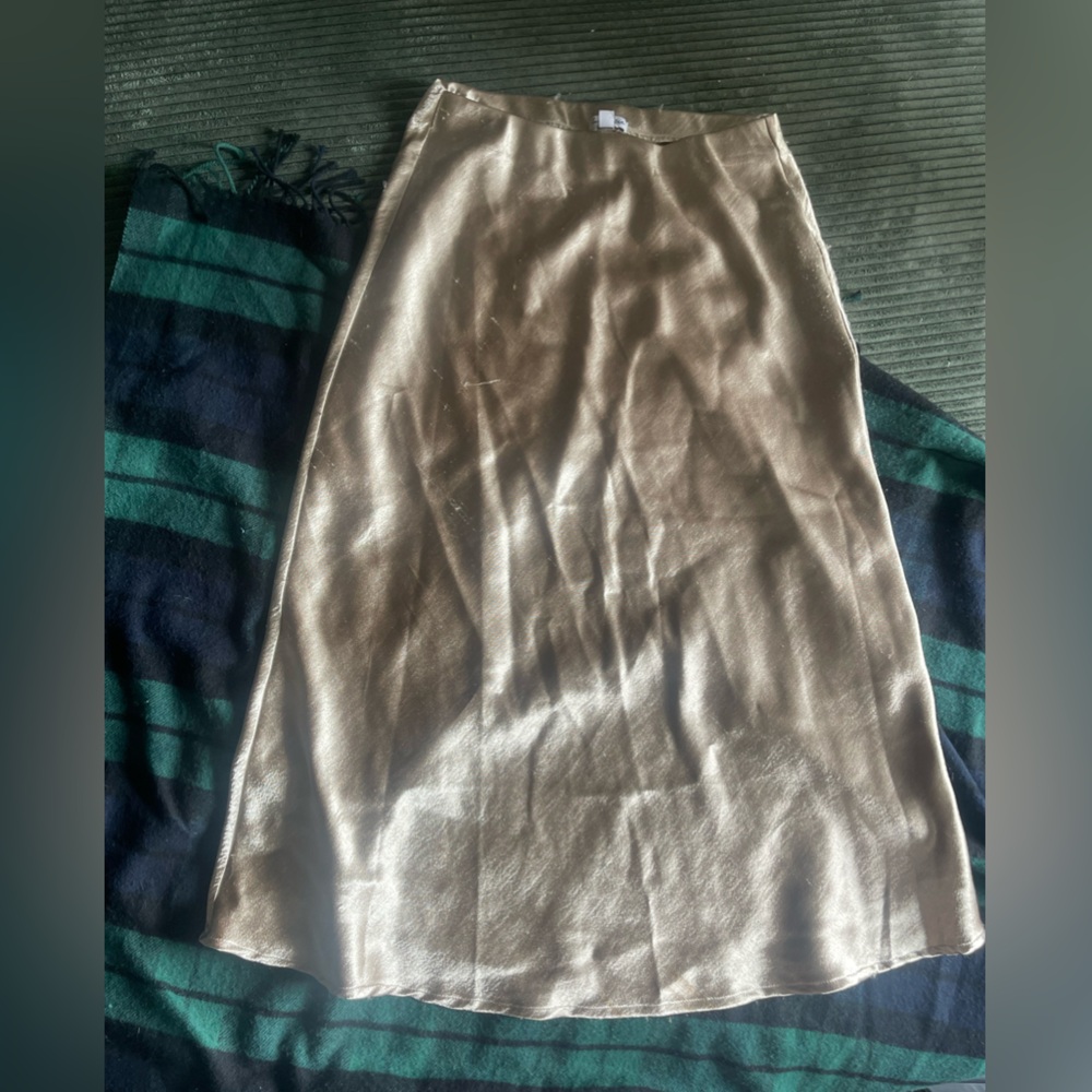 Gold skirt